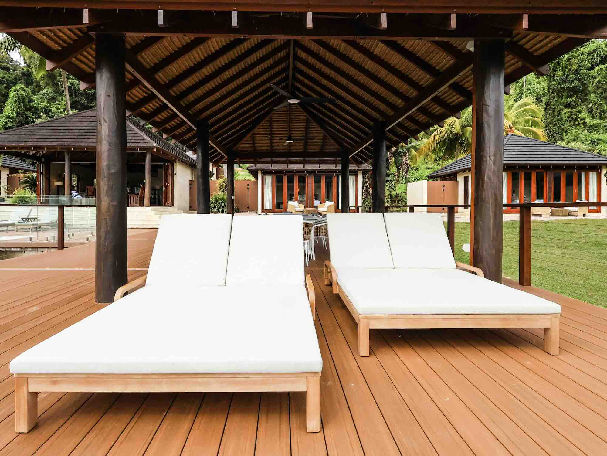Executive Retreats Bali Hai Bungalows Deck Pool 2